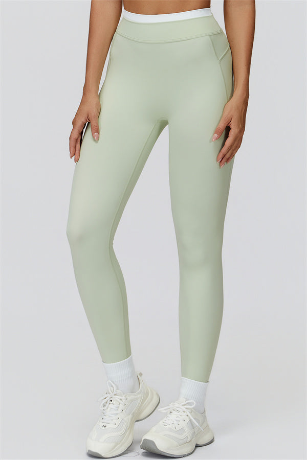 The Canyon Sports Bra Leggings 2-Piece Set