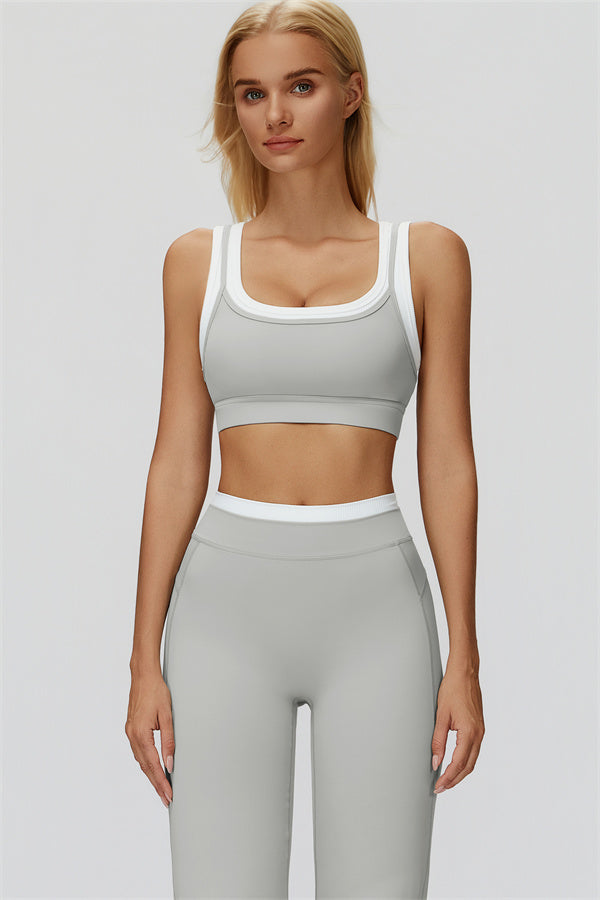 The Canyon Sports Bra Flared Leggings 2-Piece Set — Light Grey