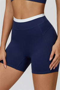 The Canyon Sports Bra Shorts 2-Piece Set