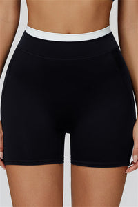 The Canyon Sports Bra Shorts 2-Piece Set