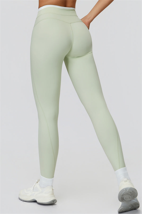 The Canyon Crop Tank Leggings 2-Piece Set