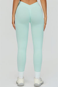The Lagoon Sports Bra Leggings 2-Piece Set
